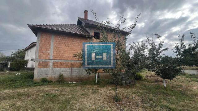 Kuća, četvorosoban, Prodaja, 200m2, Centar, Gradska lokacija, Ćuprija