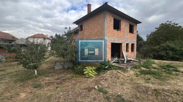 Kuća, četvorosoban, Prodaja, 200m2, Centar, Gradska lokacija, Ćuprija