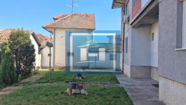 Stan, Trosoban, Prodaja, 93m2, Centar, Gradska lokacija, Ćuprija
