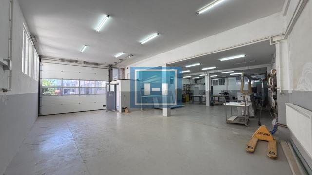 Poslovni prostor, Izdavanje, 194m2, Industrijska zona, Gradska lokacija, Jagodina