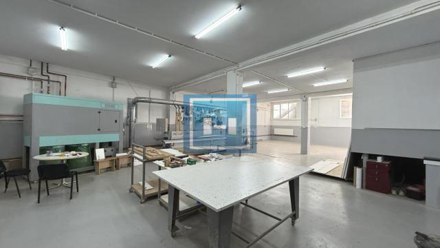 Poslovni prostor, Izdavanje, 194m2, Industrijska zona, Gradska lokacija, Jagodina