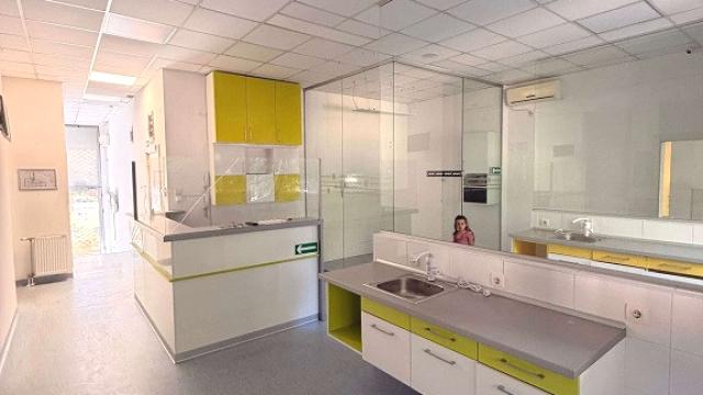 Poslovni prostor, Jednosoban, Izdavanje, 150m2, Rotkvarija, Novi Sad, Zmaj Ognjena Vuka