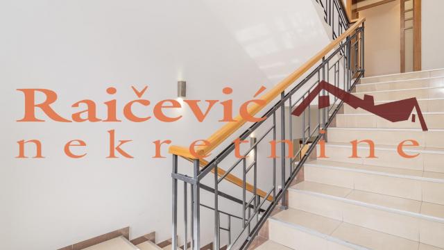 Poslovni prostor, Izdavanje, 1040m2, Centar, Palilula, Poenkareova