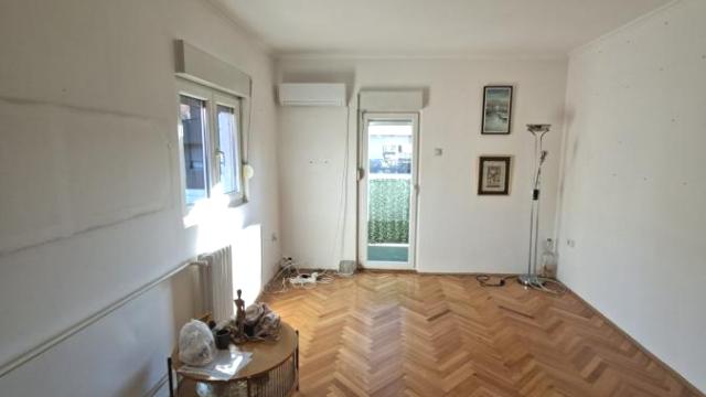 Stan, Dvoiposoban, Prodaja, 56m2, Cvetkova pijaca, Zvezdara, Živka Davidovića