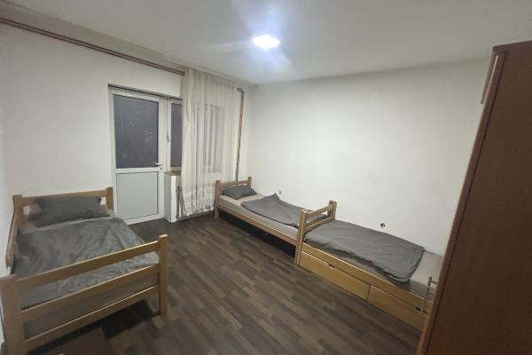 izdavanje, soba,
dobanovci-surcin-beograd, 1135838, petokrevetna-dobanovci