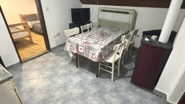 Soba, Izdavanje, 200m2, Dobanovci, Surčin, Dobanovci