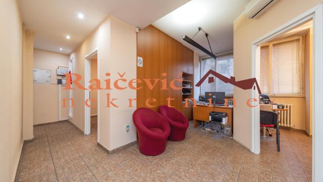Poslovni prostor, Trosoban, Prodaja, 138m2, Banovo brdo, Čukarica, Pozeska