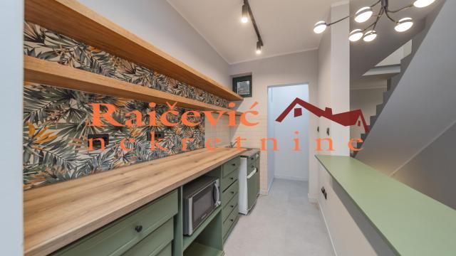 Poslovni prostor, Izdavanje, 152m2, Voždovac, Vojvode Stepe