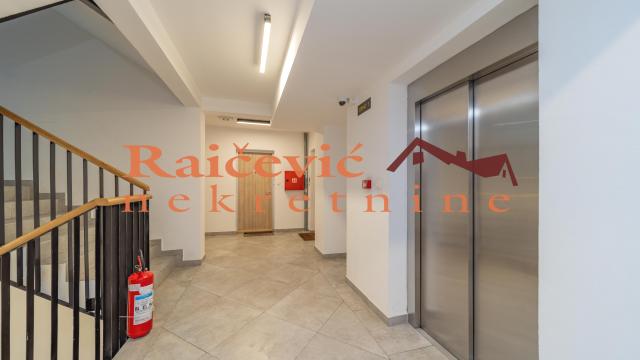 Stan, Jednoiposoban, Prodaja, 35m2, Gornji grad, Zemun, Sumadijska