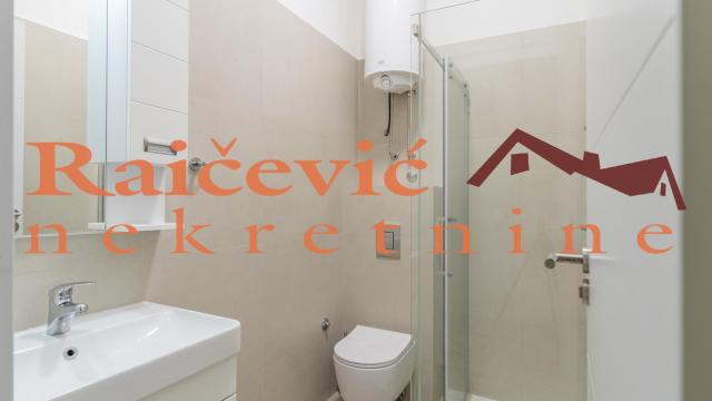 Stan, Prodaja, 211m2, Ekonomski fakultet, Savski venac, Karadjordjeva
