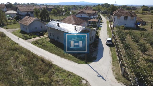 Kuća, Prodaja, 250m2, Ribare, Okolno mesto, Jagodina