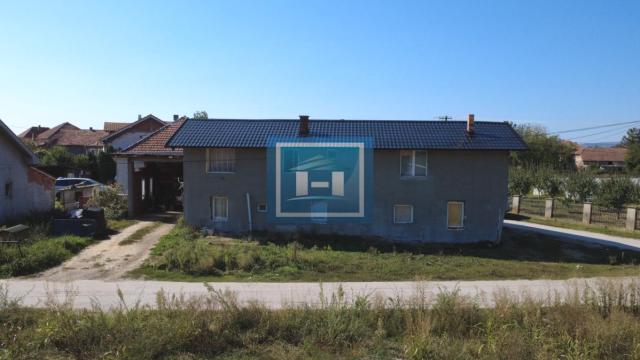 Kuća, Prodaja, 250m2, Ribare, Okolno mesto, Jagodina