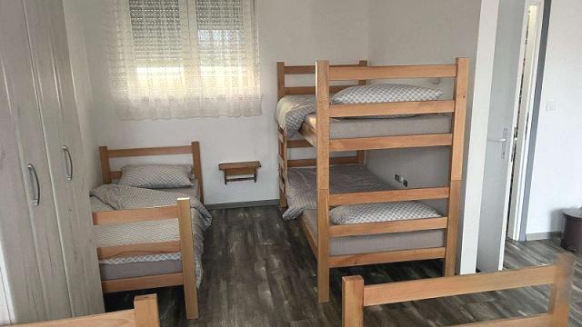 Soba, Izdavanje, 80m2, Jarkovci, Okolno mesto, Jarkovci