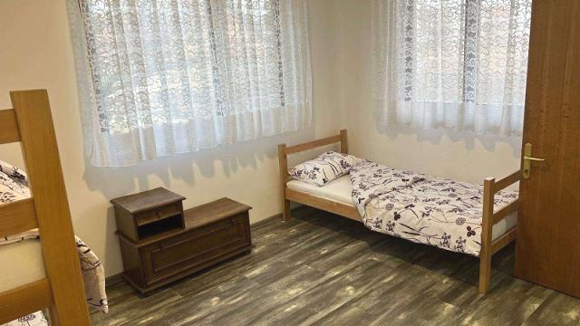 Soba, Izdavanje, 80m2, Jarkovci, Okolno mesto, Jarkovci