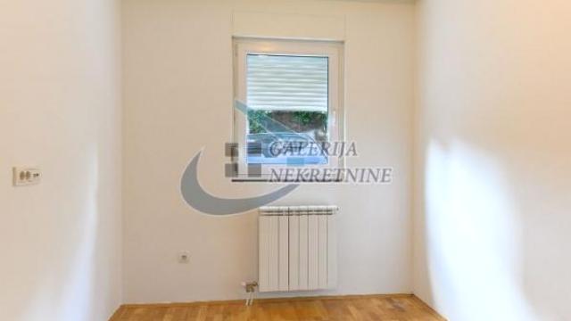Stan, Trosoban, Prodaja, 62m2, Voždovačka crkva, Voždovac, Gostivarska