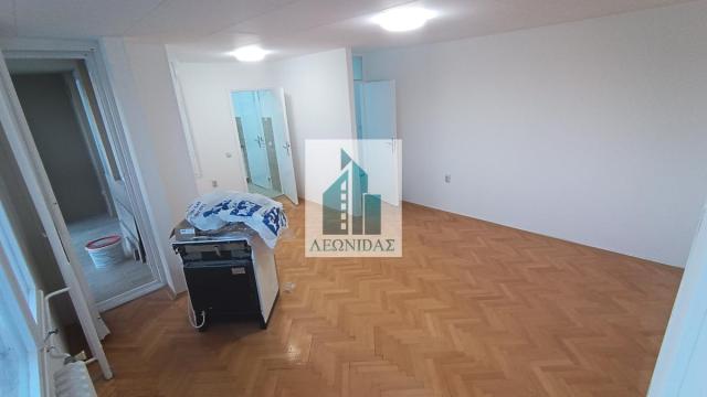 Stan, Trosoban, Prodaja, 65m2, Bulevar Nemanjica, Medijana, Niš