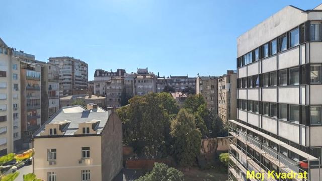 Stan, Troiposoban, Prodaja, 95m2, Slavija, Vračar, Nemanjina
