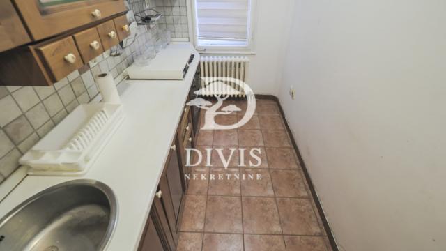 Poslovni prostor, Petosoban, Izdavanje, 140m2, Kursulina
