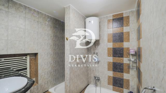 Poslovni prostor, Petosoban, Izdavanje, 140m2, Kursulina