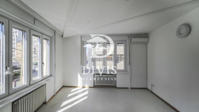Poslovni prostor, Petosoban, Izdavanje, 140m2, Kursulina