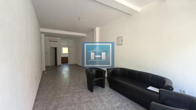 Stan, Jednosoban, Izdavanje, 77m2, Centar, Gradska lokacija, Jagodina