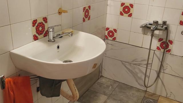 Poslovni prostor, Jednosoban, Izdavanje, 60m2, Borča Greda, Palilula, Ivana Miliutinovića