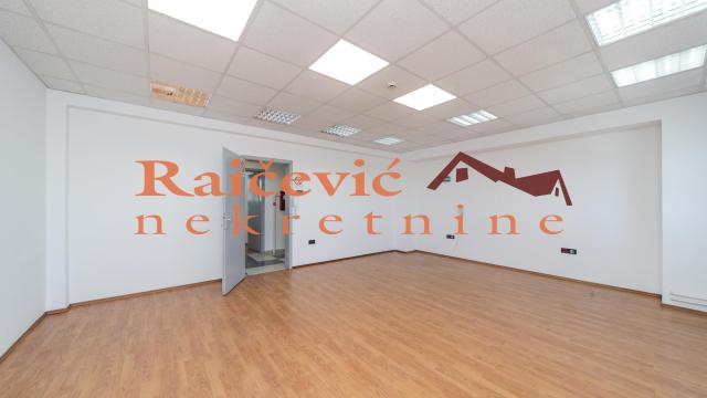 Poslovni prostor, Izdavanje, 216m2, Gornji grad, Zemun, Cara Dusana
