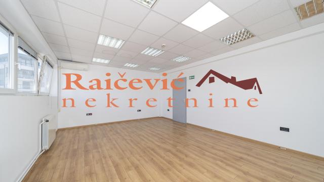 Poslovni prostor, Izdavanje, 216m2, Gornji grad, Zemun, Cara Dusana