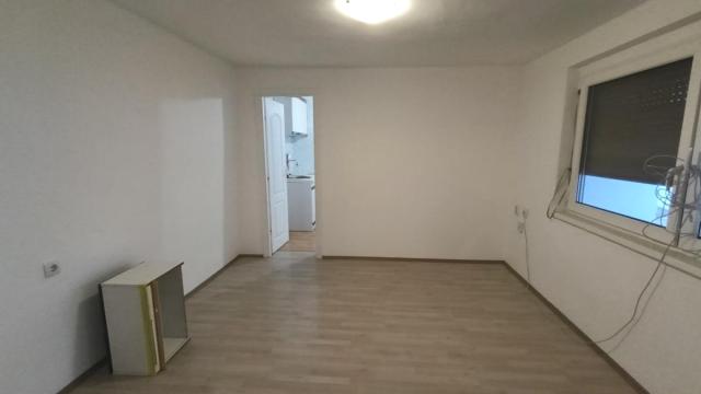 Kuća, Trosoban, Izdavanje, 73m2, Olimp, Zvezdara, Lukijana Mušickog