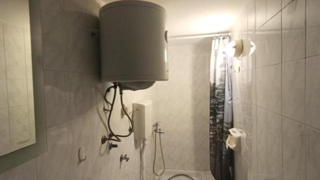 Kuća, Trosoban, Izdavanje, 73m2, Olimp, Zvezdara, Lukijana Mušickog