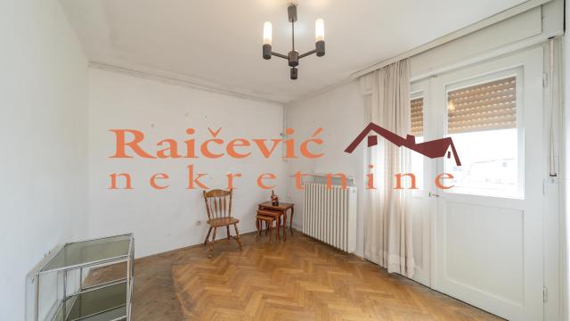 Stan, Troiposoban, Prodaja, 81m2, Čubura, Vračar, Svetolika Rankovica
