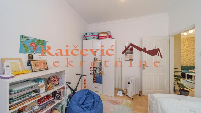 Stan, Trosoban, Prodaja, 79m2, Centar, Stari grad, Zmaja od Nocaja