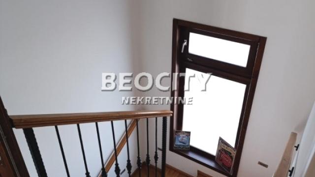 Kuća, četvorosoban, Prodaja, 184m2, Batajnica, Zemun, Branislava Barišića Doktora 5.