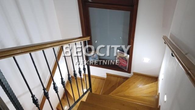 Kuća, četvorosoban, Prodaja, 184m2, Batajnica, Zemun, Branislava Barišića Doktora 5.