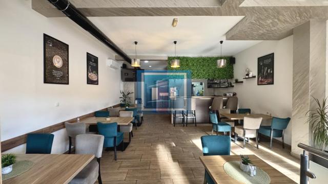 Poslovni prostor, Izdavanje, 84m2, Centar, Gradska lokacija, Ćuprija