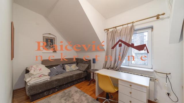 Stan, Petosoban, Prodaja, 108m2, Centar, Stari grad, Palmoticeva