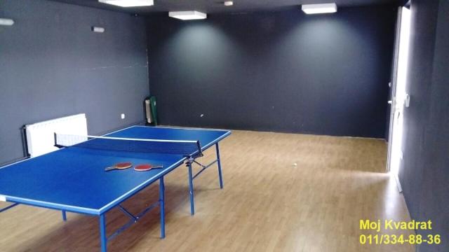 Poslovni prostor, Izdavanje, 216m2, Bulevar oslobodilaca Čačka