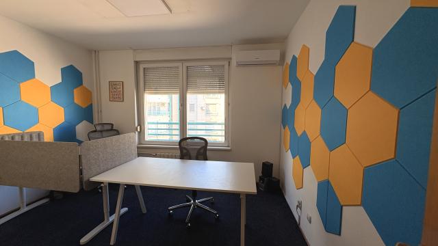 Poslovni prostor, Troiposoban, Izdavanje, 85m2, Bulevar Arsenija Čarnojevića