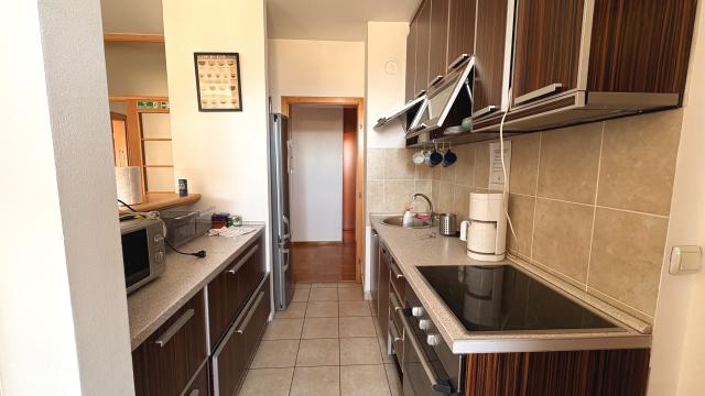 Poslovni prostor, Troiposoban, Izdavanje, 85m2, Bulevar Arsenija Čarnojevića