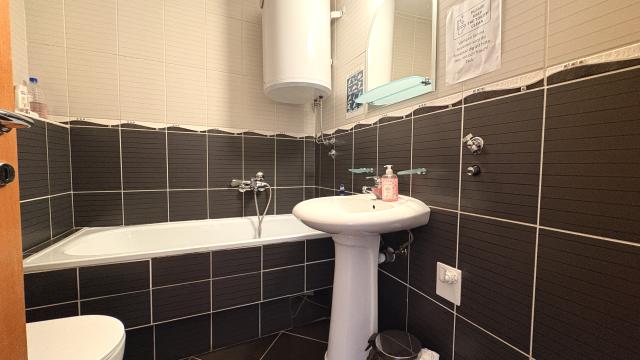 Poslovni prostor, Troiposoban, Izdavanje, 85m2, Bulevar Arsenija Čarnojevića