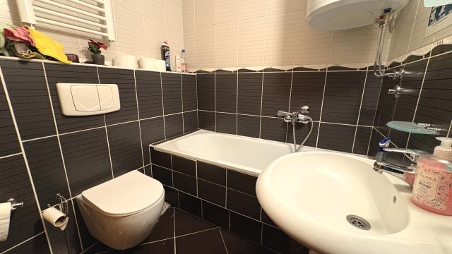 Poslovni prostor, Troiposoban, Izdavanje, 85m2, Bulevar Arsenija Čarnojevića