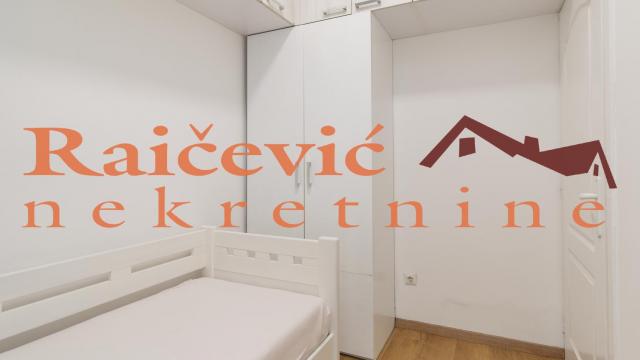 Stan, Jednoiposoban, Prodaja, 27m2, Hram svetog Save, Vračar, Sokolska