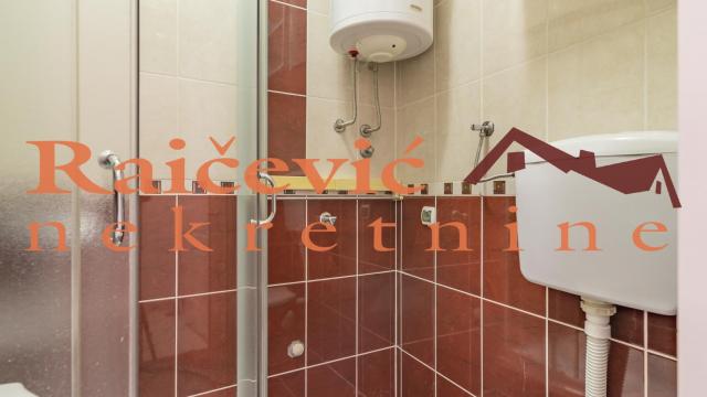 Stan, Jednoiposoban, Prodaja, 27m2, Hram svetog Save, Vračar, Sokolska