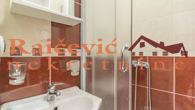 Stan, Jednoiposoban, Prodaja, 27m2, Hram svetog Save, Vračar, Sokolska