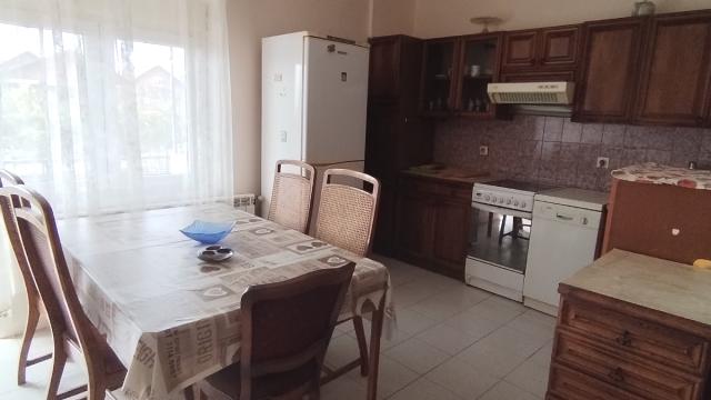 Stan, Trosoban, Izdavanje, 70m2, Borča, Palilula, Zavalska 1