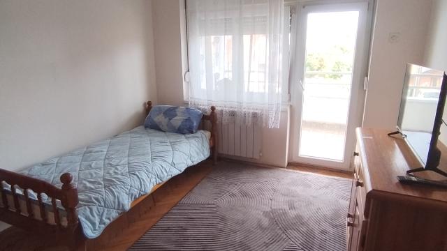 Stan, Trosoban, Izdavanje, 70m2, Borča, Palilula, Zavalska 1