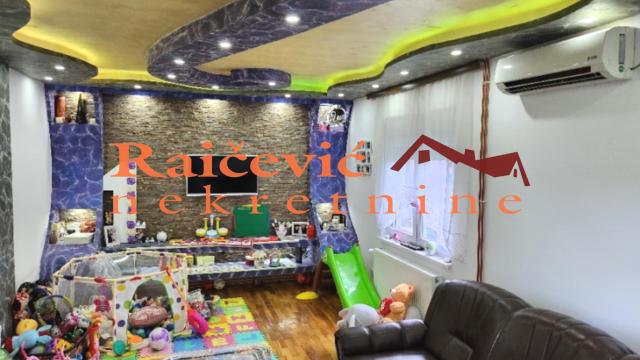 Kuća, Petosoban, Prodaja, 200m2, Ripanj, Voždovac, Put za Petrino brdo