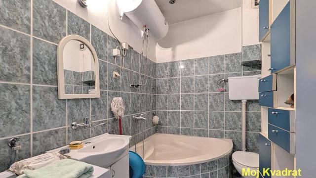 Stan, Trosoban, Prodaja, 69m2, Crveni krst, Vračar, Sazonova