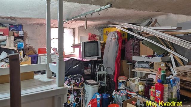 Stan, Trosoban, Prodaja, 69m2, Crveni krst, Vračar, Sazonova