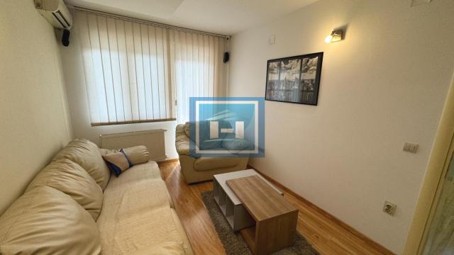 Poslovni prostor, Jednosoban, Izdavanje, 46m2, Centar, Gradska lokacija, Jagodina